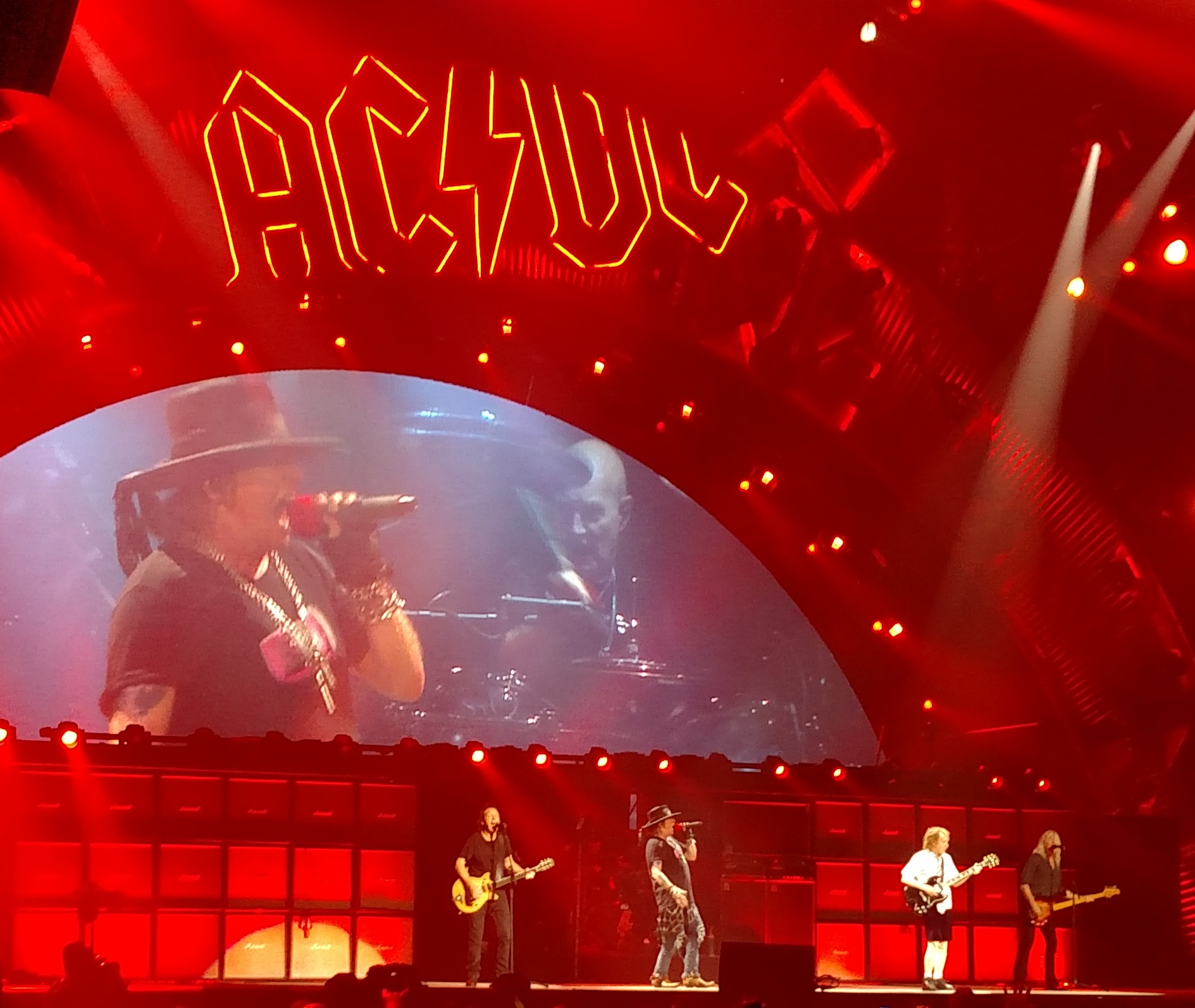 AC/DC