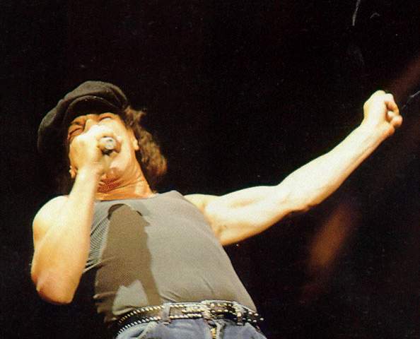 Brian Johnson udito